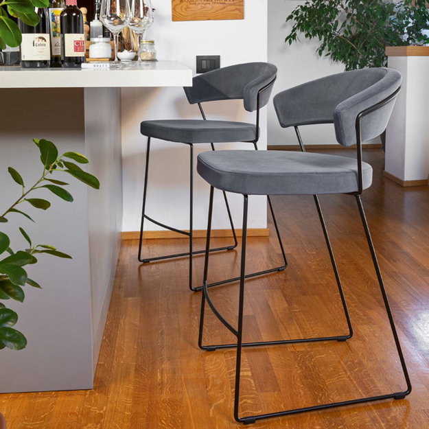 Connubia Calligaris New York Bar Stool